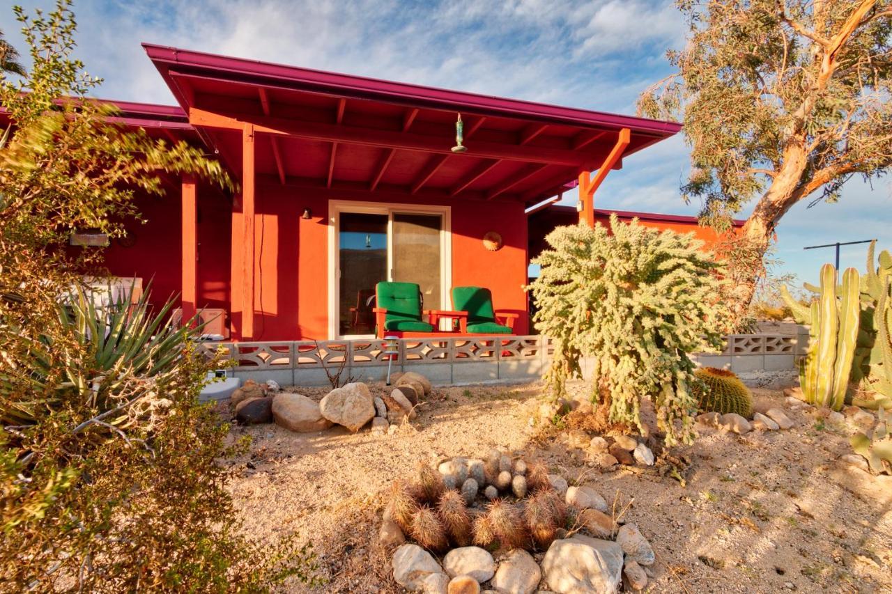 Chuck'S Cabin In A Joshua Tree Community Туентінайн-Палмс Екстер'єр фото